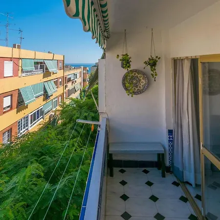 Piso De 2 Playa Bajadilla Centro Apartment *